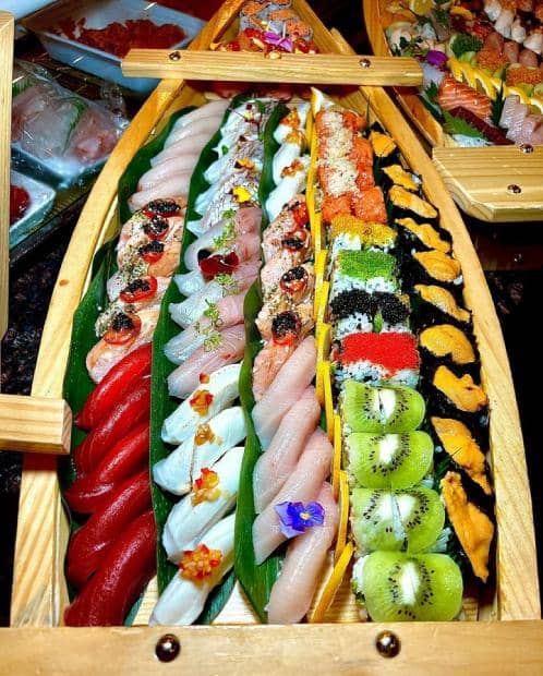sushi boat